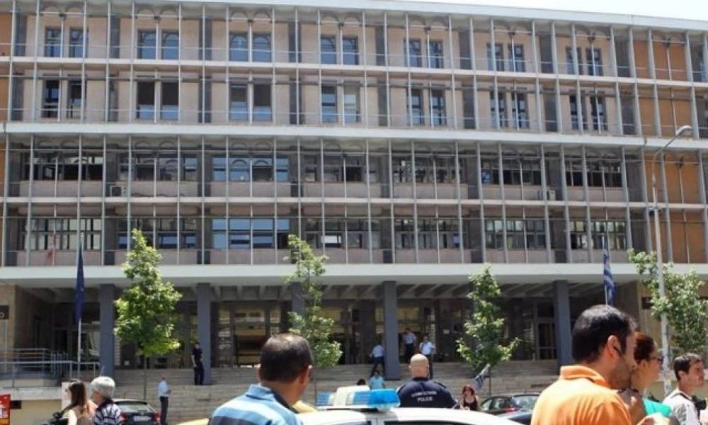 Θεσσαλονίκη: Στη φυλακή 75χρονος για κατάχρηση δύο ανήλικων αδελφών